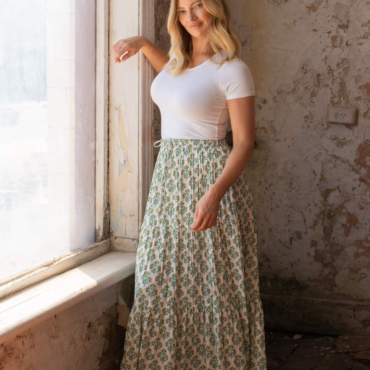 Boho Maxi Skirt Outfit Boho Skirt Outfit Ideas Hippie Midi Skirts