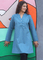 Long sleeve cotton shirt dress with 2 buttons