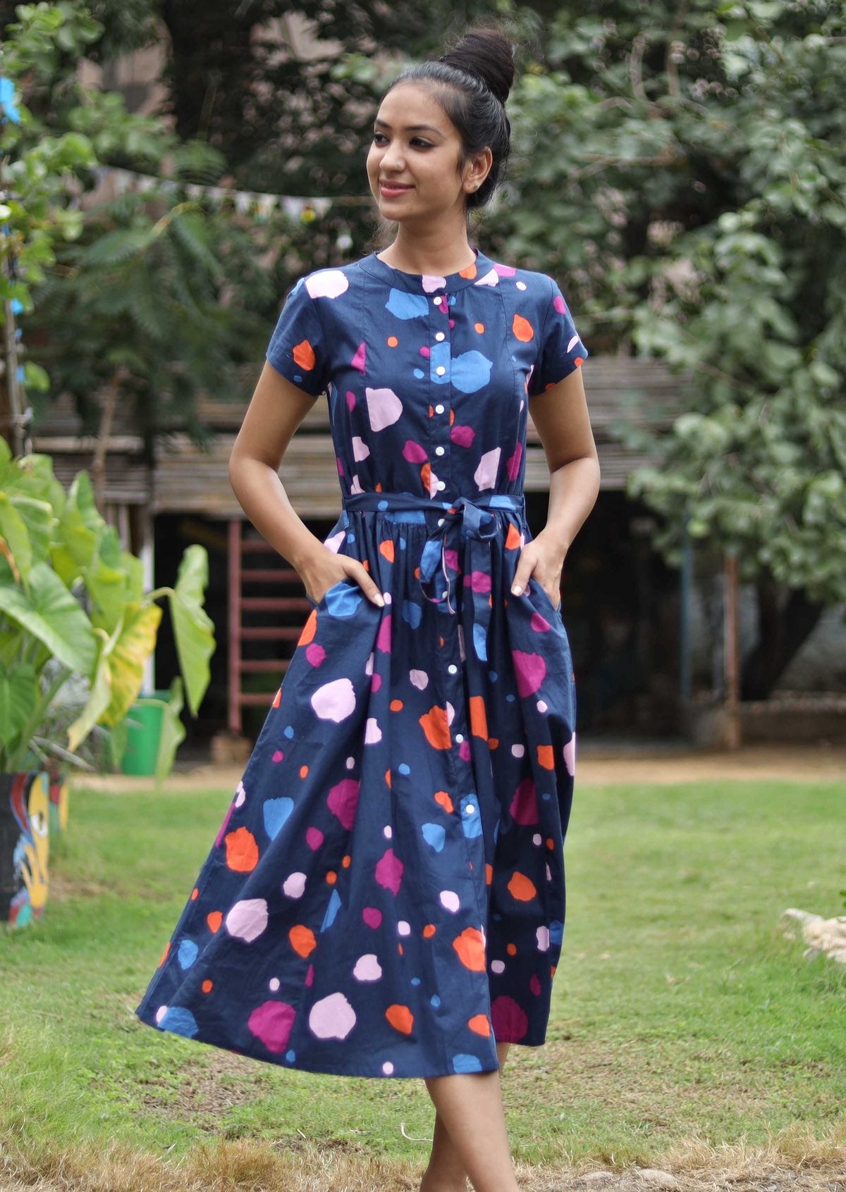 Modest Short Sleeve Midi Dress Waist Tie