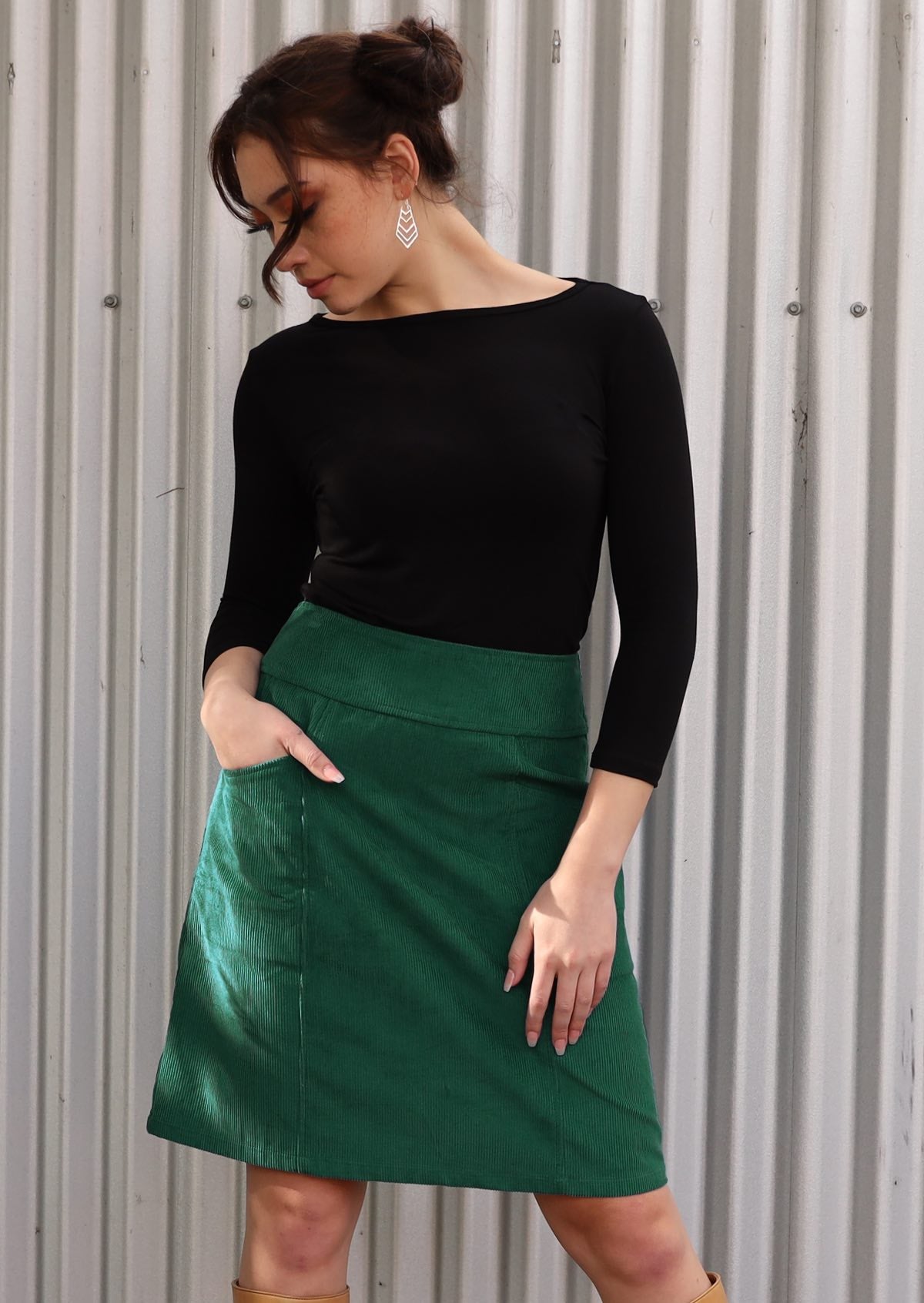 Cotton corduroy skirt with wide waistband and pockets 