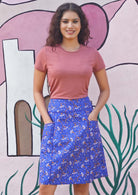 Above knee cotton slight A-line skirt with daisy print