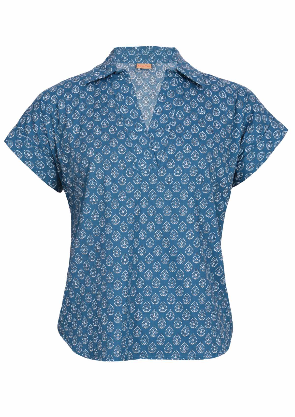 Short sleeve shirt with a blue base and a white decorative print, made with 100% cotton. 