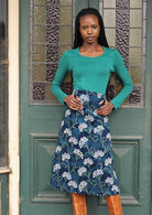 Cotton corduroy, belt loops, side zip, back pockets