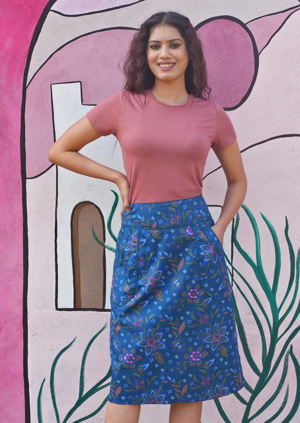 Cotton floral print pencil skirt with pockets