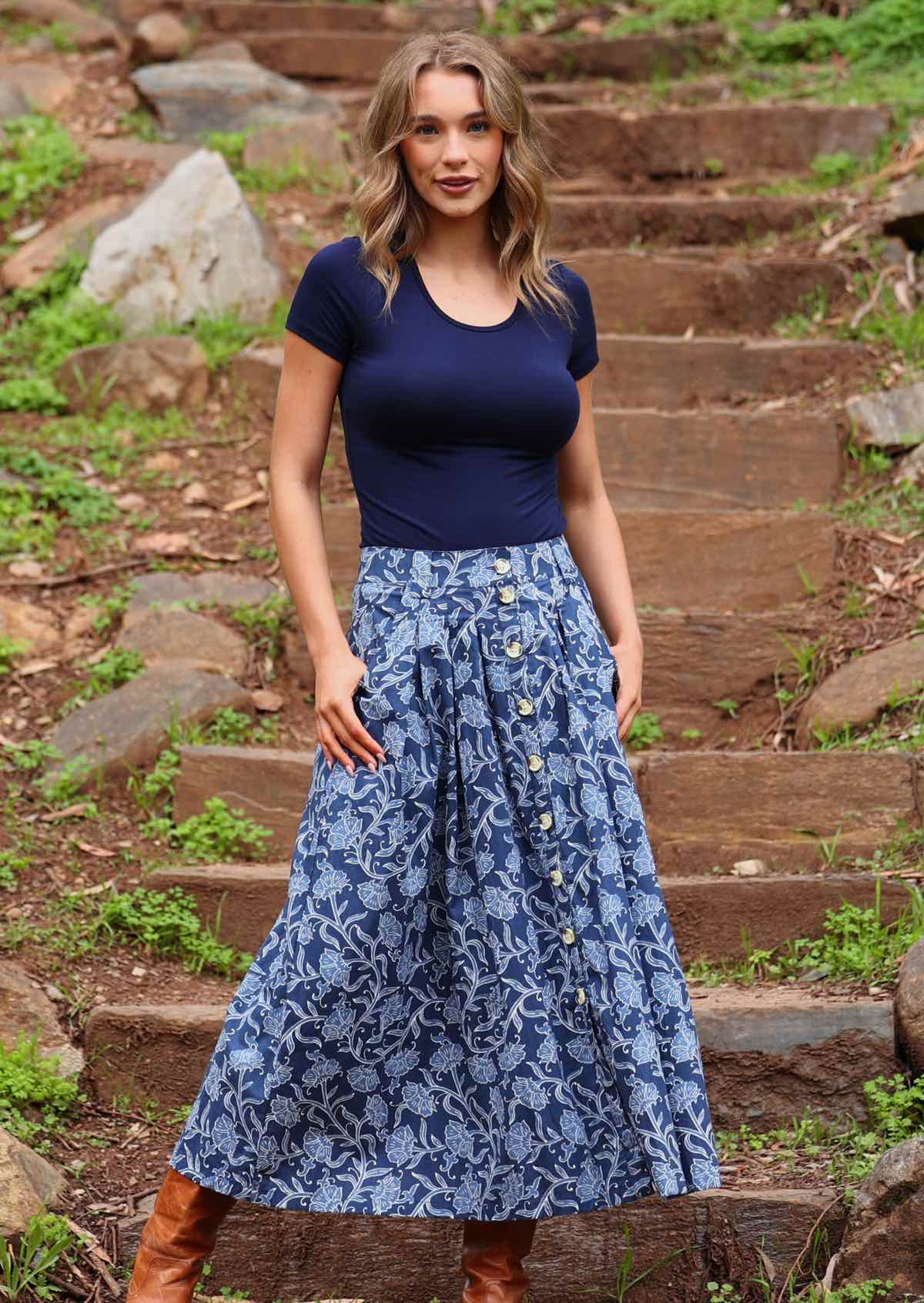button coral skirt