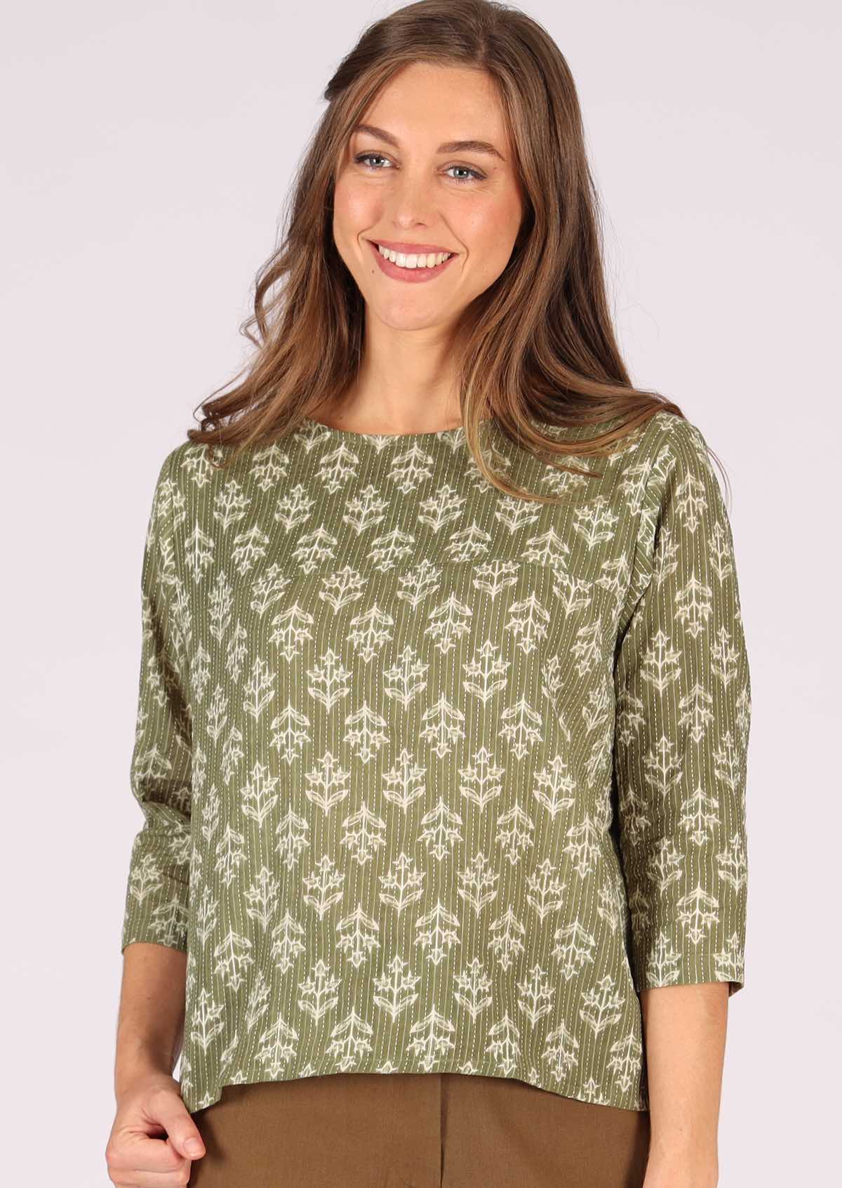 Cotton loose fit top with high round neckline and 3/4 sleeves