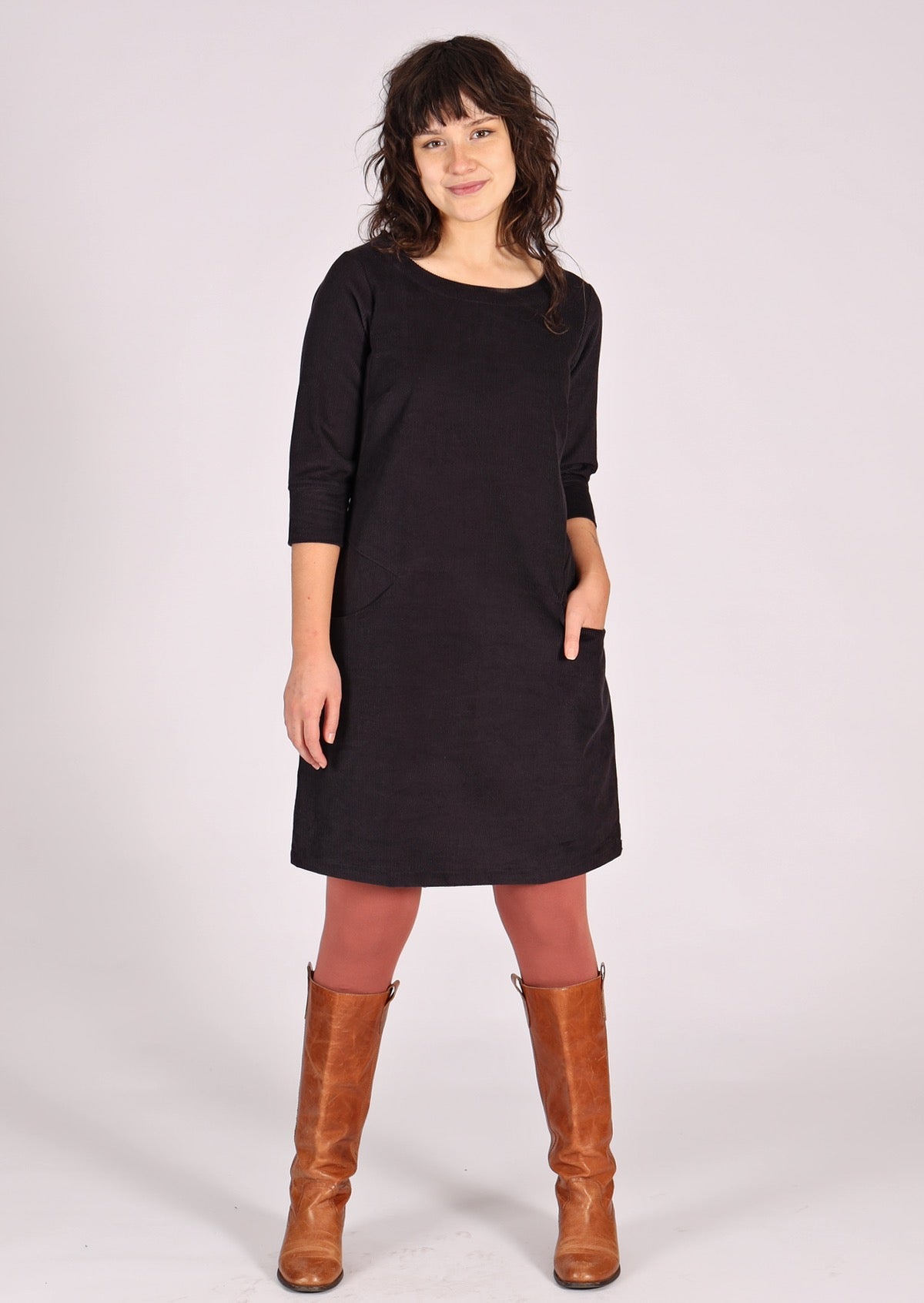 Cotton corduroy dress with pockets and side zip