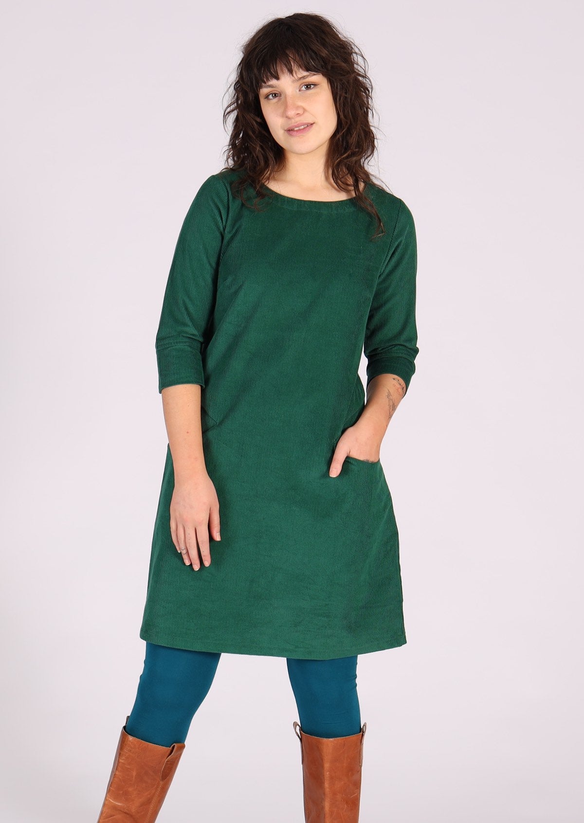 Green corduroy dress with pockets and side zip