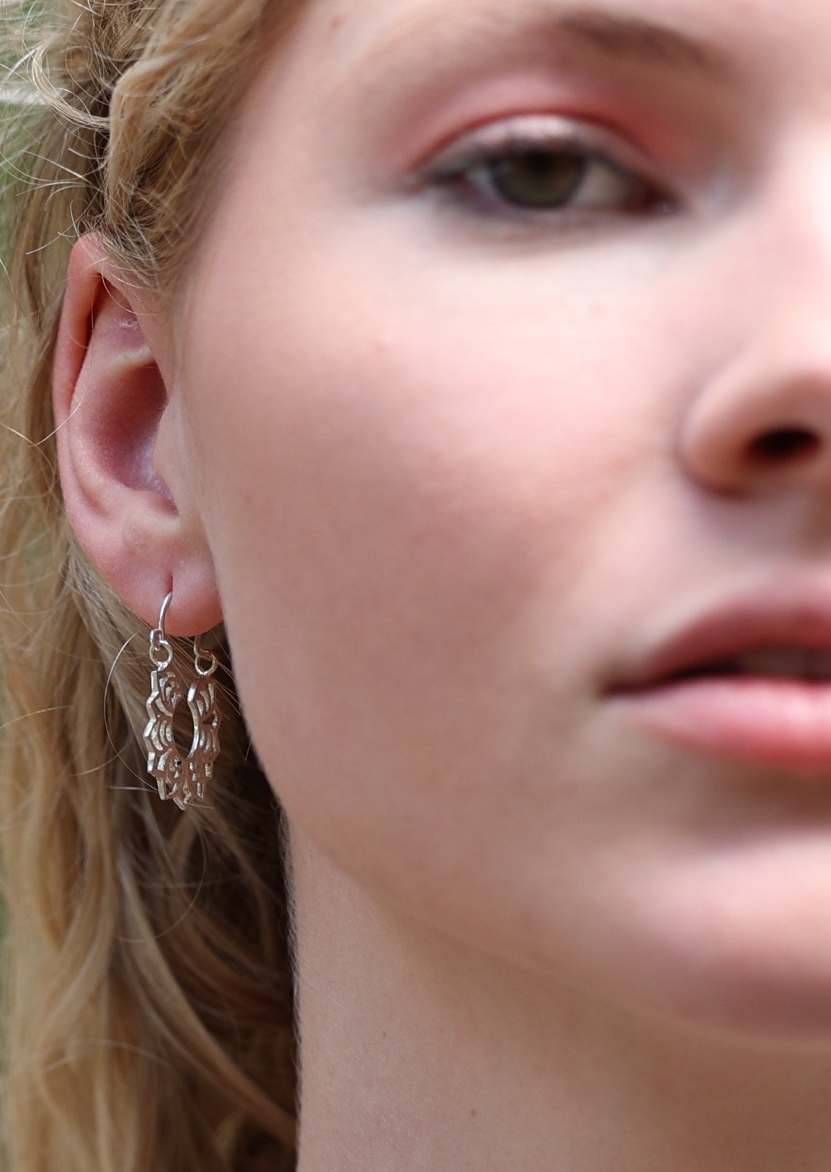20mm diamter mandal silver earrings