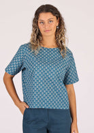 Relaxed fit blue cotton top with T-shirt sleeves