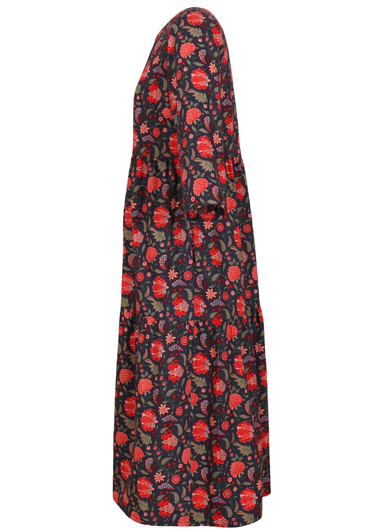 100% cotton maxi dress with 3/4 sleeves, round neckline and pockets side view 