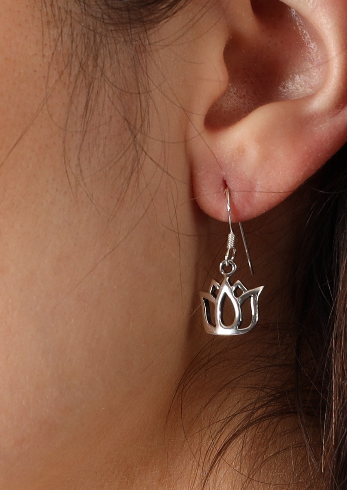 Cutout lotus flower motif with slight curve silver hook earrings