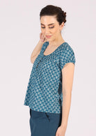 Cotton short sleeve top in blue and white print