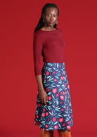 Models wears 100% cotton A-line skirt