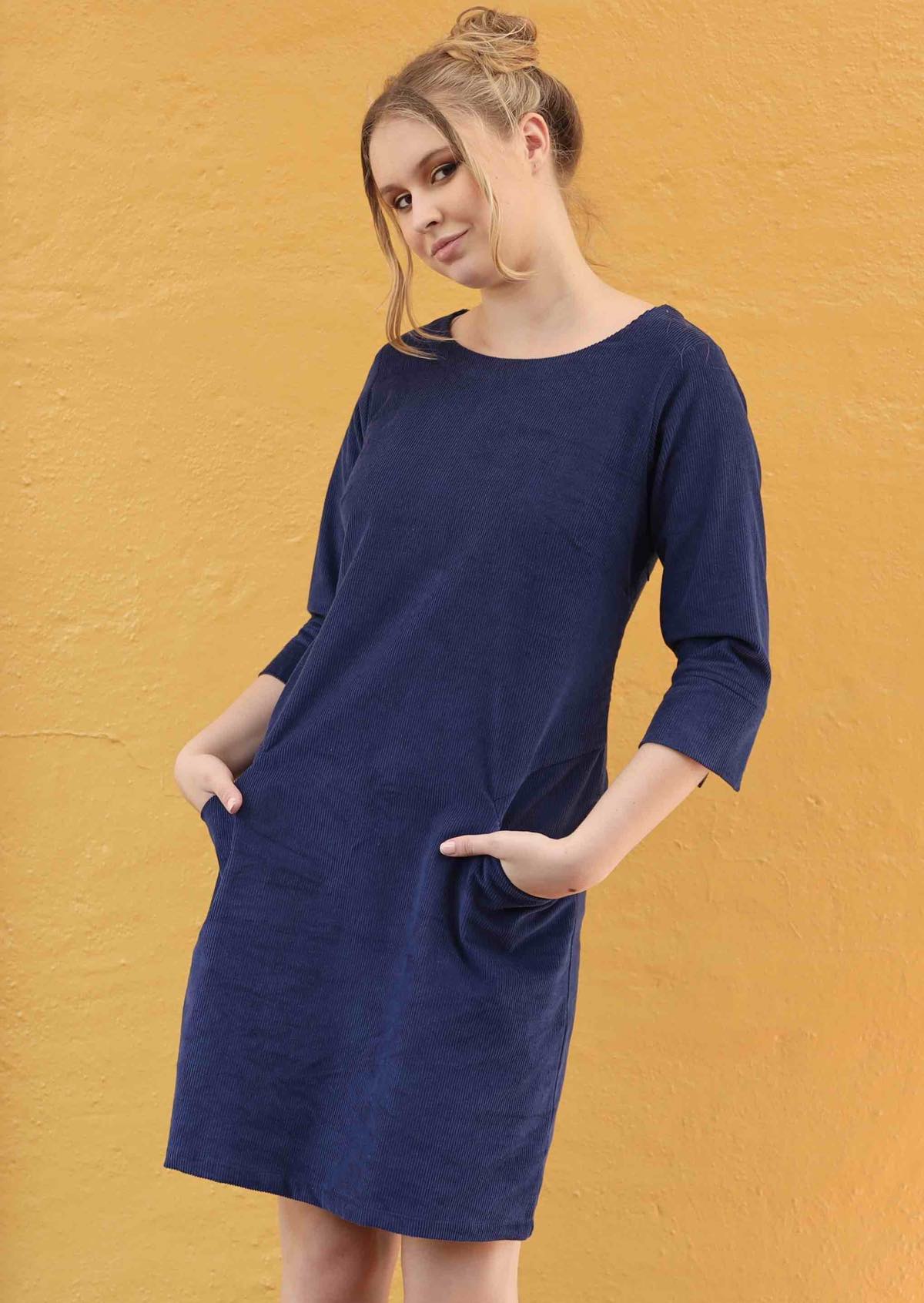 3/4 sleeve cord dress with pockets