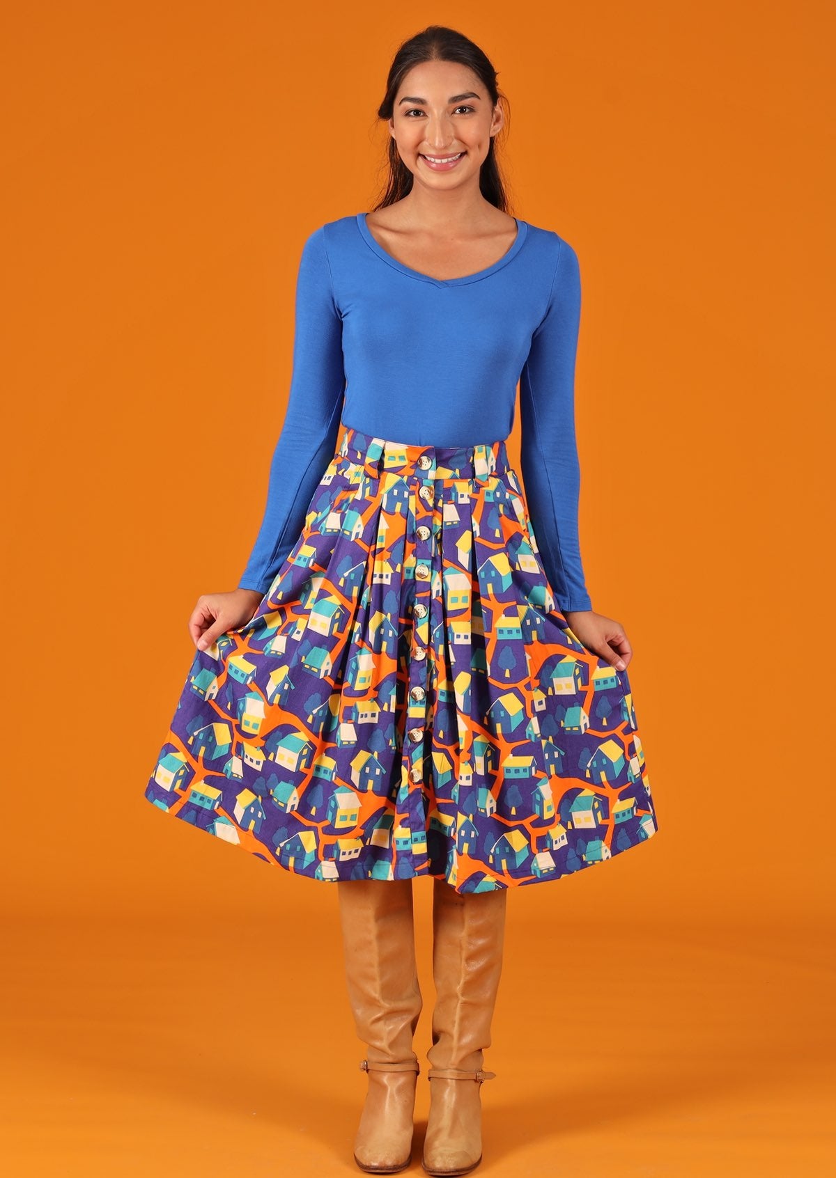 retro skirt with box pleats and pockets