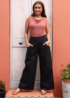 high waisted wide leg pant with pockets